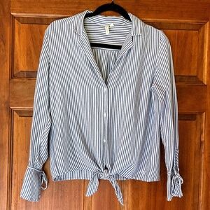 Treasure & Bond Tie Front Classic Blue and White Striped Button Down - XS
